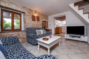 Apartment, 2 Double Beds | Living room | TV, fireplace - Apartment Daria 20 (Rovinj)