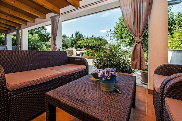 Apartment, 2 Double Beds | Private kitchen | Oven, stovetop, dishwasher, cookware/dishes/utensils - Apartment Daria 20 (Rovinj)