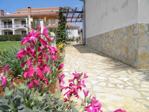 Apartment, 2 Double Beds | Property grounds