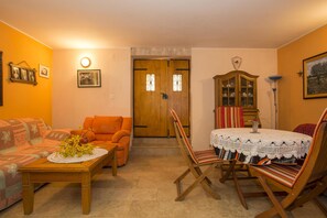 Villa, Multiple Beds | Private kitchen | Oven, stovetop, dishwasher, cookware/dishes/utensils - Istrian Villa Kacana Vodnjan (Vodnjan)