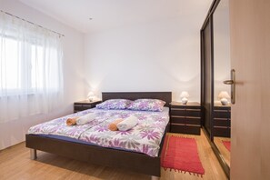Free cribs/infant beds, free WiFi, bed sheets - Apartments Alen / Two Bedroom A5 (Fazana)