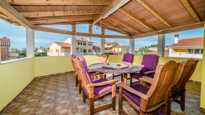 Villa, Berbilang Katil | Teres/patio