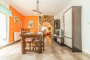 Villa, Multiple Beds | Private kitchen | Stovetop, cookware/dishes/utensils - Villa Ljiljana (Vodnjan)