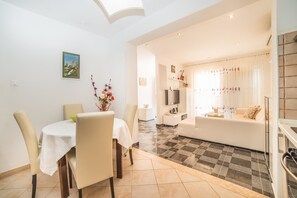 Apartment, Mehrere Betten | Eigene Küche | Ofen, Herdplatte, Kochgeschirr/Geschirr/Besteck