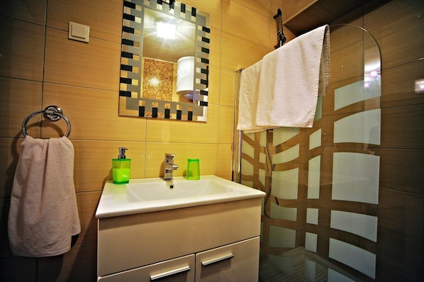 Regadera en el baño