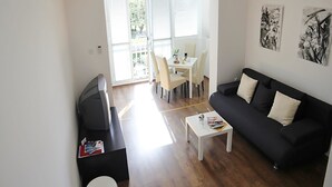 Apartment, 1 Double Bed with Sofa bed | Private kitchen - Apartments Lutrović / One Bedroom (Rovinj)