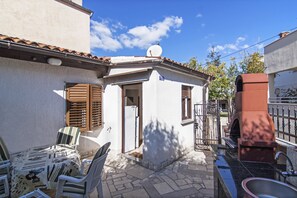 Front of property - House Cukon / Two Bedrooms Apartment (Medulin)