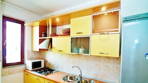 Apartment, 1 Double Bed with Sofa bed | Private kitchen | Stovetop, cookware/dishes/utensils - Apartment More / One Bedroom / Terrace (Pula)