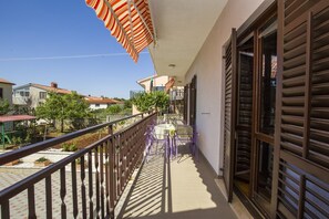 Balcony - Apartment Luciana / One Bedroom (Pula)