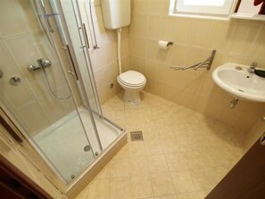 Villa, Multiple Beds | Bathroom