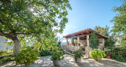 Apartment Pud Oreh / One Bedroom