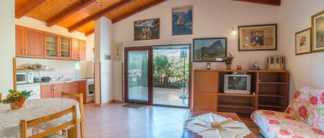 Apartment, 1 Doppelbett und Schlafsofa | Zimmerausstattung