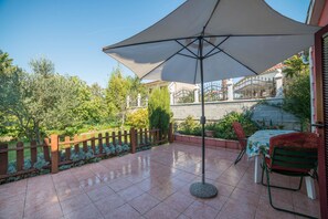 Apartamento, 1 cama de casal e sofá-cama | Terraço/pátio