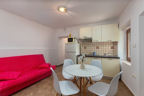 Appartement, 1 lit double et 1 canapé-lit | Salle de séjour