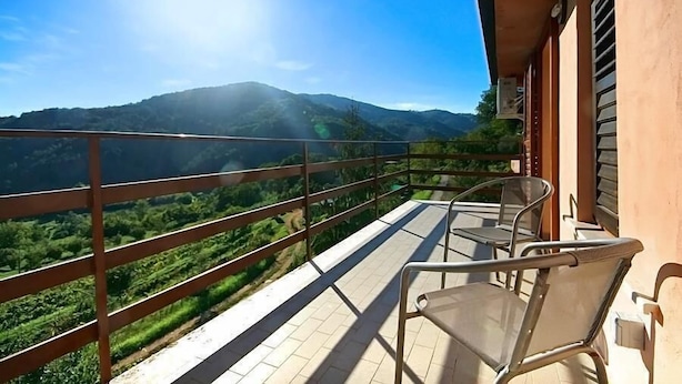 Appartement, plusieurs lits | Balcon