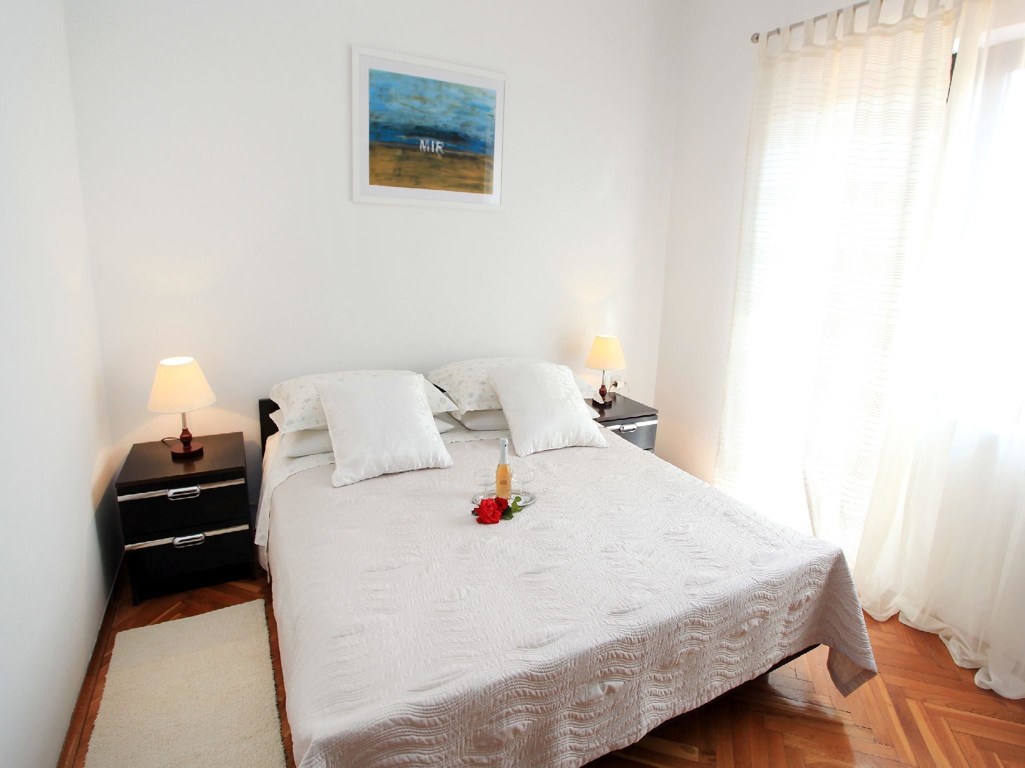 Apartment, Multiple Beds | Private kitchen | Stovetop, dishwasher, cookware/dishes/utensils