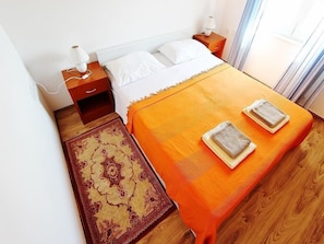 Apartment, Multiple Beds | Private kitchen