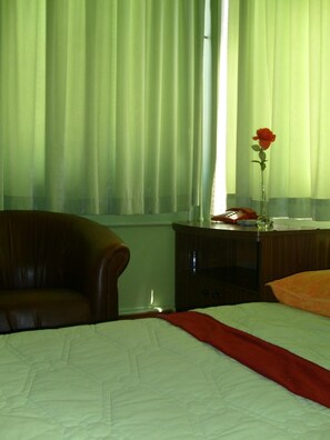 Soundproofing, free WiFi, bed sheets - Hotel Cesme (Konya)