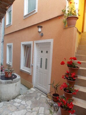 Apartment, 1 Double Bed with Sofa bed | Front of property