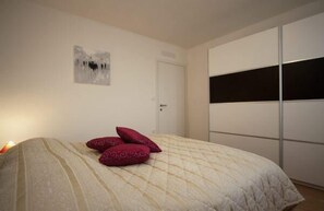 Villa, Mehrere Betten | Eigene Küche | Herdplatte, Geschirrspüler