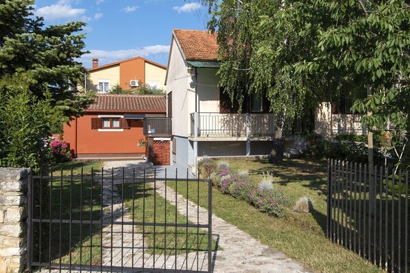 Parking - Studio Erin (Rovinj)