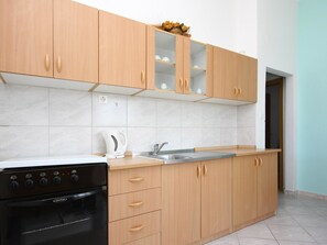 Apartment, 1 Doppelbett und Schlafsofa | Eigene Küche | Ofen, Herdplatte, Geschirrspüler, Kochgeschirr/Geschirr/Besteck