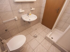 Appartamento, 1 letto matrimoniale con divano letto | Bagno | Doccia