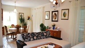 Unclassified image, 4 of 13, button - Apartment Ante 500 / Three Bedrooms A1 (Sibenik)