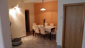 Appartement, plusieurs lits | Cuisine privée