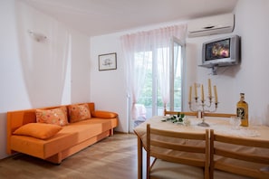 Villa, plusieurs lits | Cuisine privée | Plaque de cuisson, lave-vaisselle