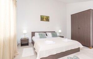 3 camere, ferro/asse da stiro, culla da viaggio, Wi-Fi gratuito