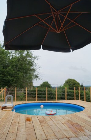 Seasonal outdoor pool