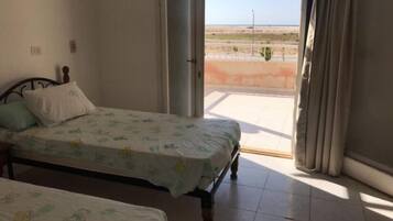 Villa, 3 Bedrooms | Blackout curtains