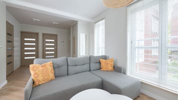 Comfort Apartment | Individually decorated, individually furnished, blackout drapes