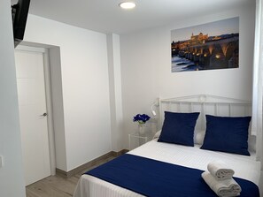 Free WiFi, bed sheets - Belmonte Rooms (Córdoba)