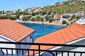Pool - Apartment Toni (Primosten)