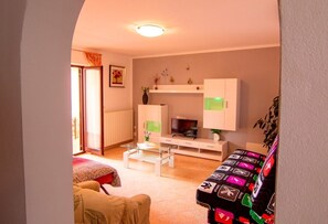 Apartment, 1 Double Bed with Sofa bed | Living room | TV