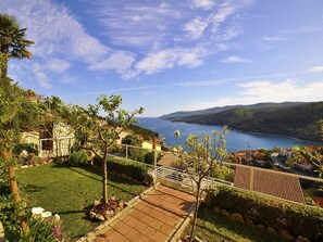 Property grounds - Apartments Paliska (Labin)