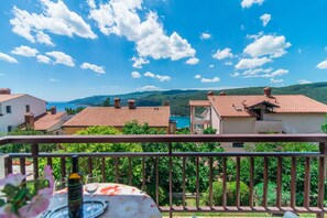 Appartement, 1 lit double | Balcon