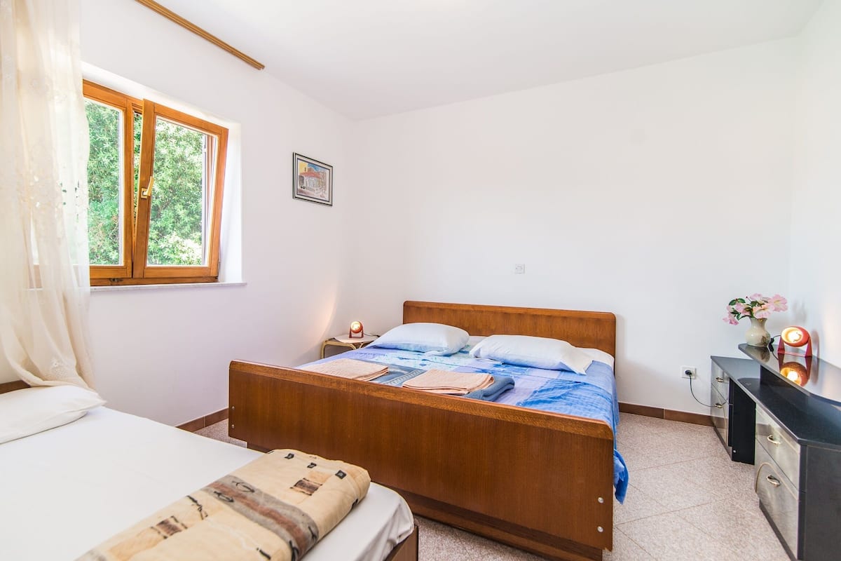 Apartment, Multiple Beds | 1 bedroom, WiFi (free), bed sheets