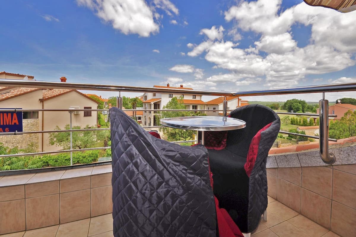 Appartement, 1 lit double et 1 canapé-lit | Balcon