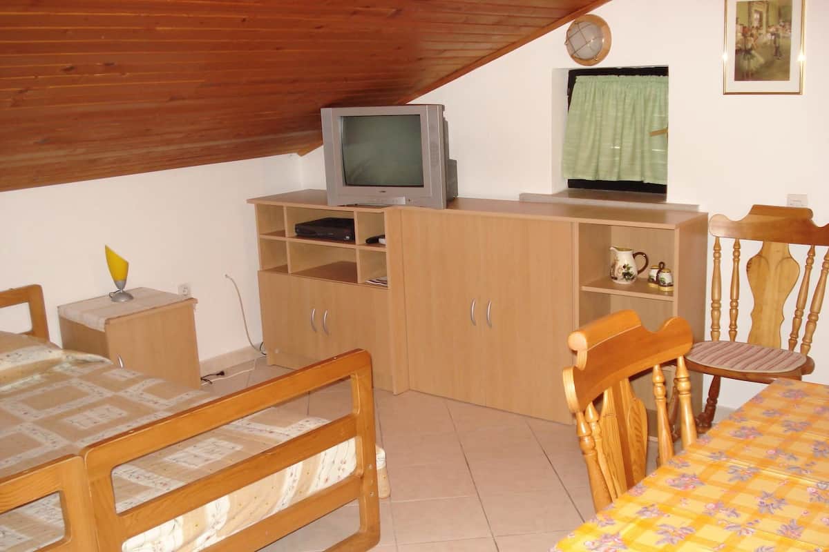 Apartment, 1 Double Bed | Living room