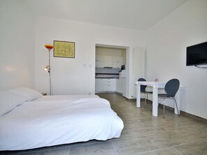 Appartement, 1 lit double | Wi-Fi gratuit, draps fournis