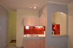 Apartment, 1 Double Bed with Sofa bed | Private kitchen - Guest House Joso (Vodice)