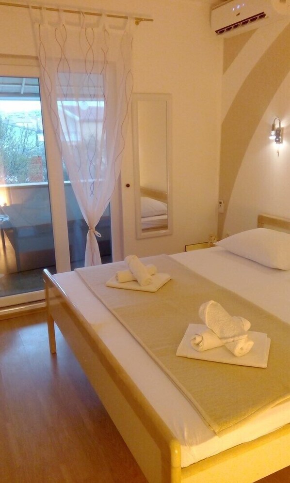 Apartment, Mehrere Betten | Kostenloses WLAN, Bettwäsche