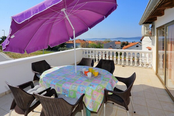 Departamento, 1 cama matrimonial | Balcón