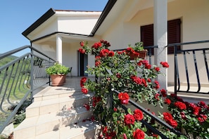 Apartment, Multiple Beds | Exterior