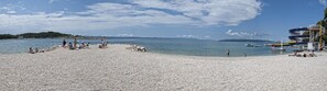 Appartamento, letti multipli | Spiaggia | Una spiaggia nelle vicinanze