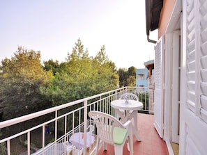 Appartement, plusieurs lits | Balcon