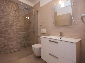 Bathroom - Apartments Vinka Brodarica (Sibenik)